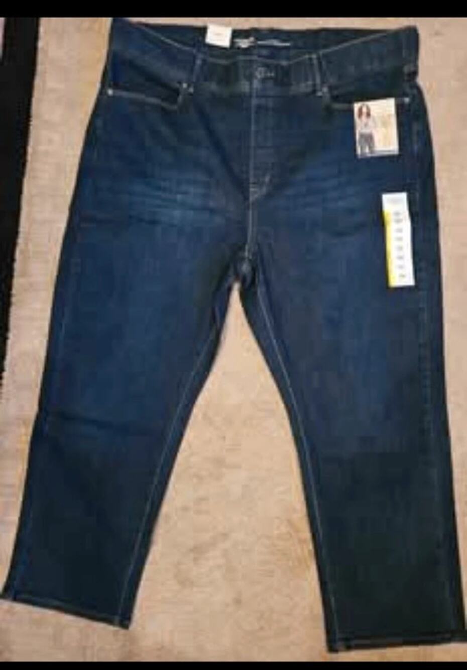Levi Strauss Signature Gold Women's Totally Shaping Pullon Skinny Jeans Size 22S
